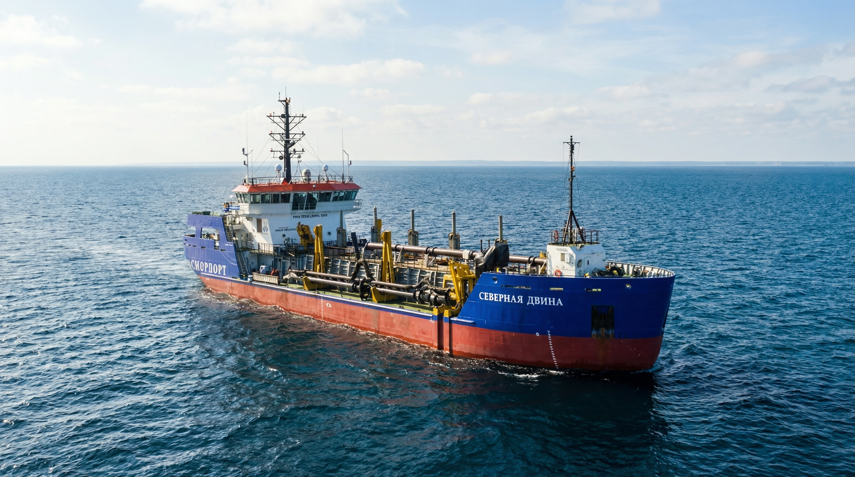 «Газпромнефть – смазочные материалы» втрое увеличивает объем поставок судовых масел для «Росморпорта»