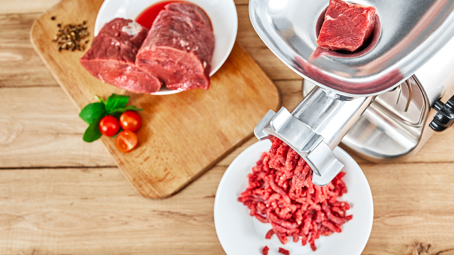 Смазка пищевая для мясорубки: для чего она нужна?
