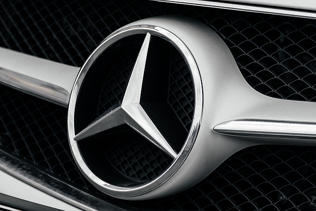 Трансмиссионное масло G-Box GL-4/GL-5 75W-90 официально одобрено компанией Mercedes-Benz