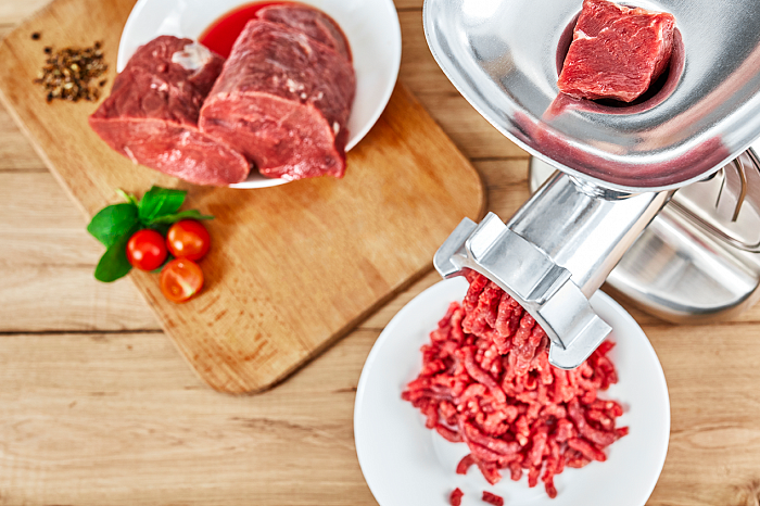 Смазка пищевая для мясорубки: для чего она нужна?